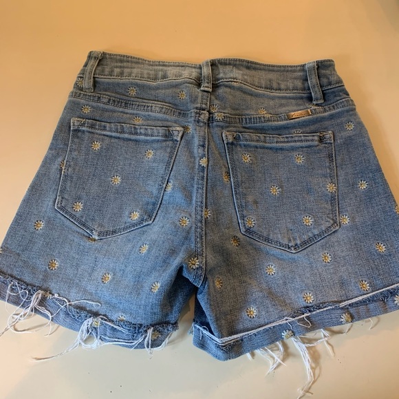 KanCan Jean Shorts - Picture 2 of 5